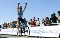 Tay đua Alexey Lutsenko về nhất chặng 6 Tour de France