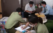 Triệt phá tụ điểm kinh doanh thuốc lá điện tử với nhiều lớp bảo vệ