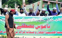 Biểu tình tại Pakistan phản đối tòa soạn Charlie Hebdo của Pháp