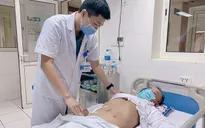 Cứu sống người đàn ông bị tăm đâm thủng ruột