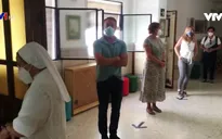 Tây Ban Nha có số ca nhiễm COVID-19 vượt nửa triệu