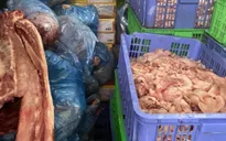 Phát hiện hơn 1,46 tấn thịt lợn đã qua sơ chế chảy nước, bốc mùi hôi thối