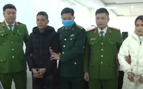 Thu giữ lượng ma túy lớn ngụy trang trong thùng bánh kẹo