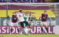 Burnley 0-1 Man Utd: Pogba lập công, MU độc chiếm ngôi đầu!