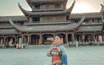 Nhan sắc ngọt ngào của Phương Oanh khi diện áo dài