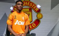 Manchester United ra mắt thần đồng Amad Diallo