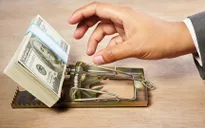 Vài phút kiếm vài nghìn USD, vốn to không lo chết đói: Miếng pho mát trên chiếc "bẫy Forex"?