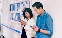 Chồng MC Thùy Linh tung ảnh hậu trường chia tay đoàn phim "Hồ sơ cá sấu"