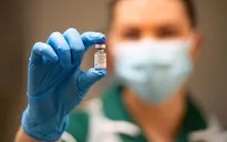 Phải mất nhiều năm nữa, vaccine COVID-19 mới "phủ sóng" toàn cầu