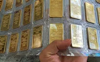 Lội ngược dòng, giá vàng tăng mạnh trở lại