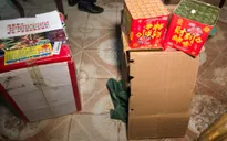 Bắt quả tang 2 đối tượng vận chuyển 48kg pháo trên xe bán tải
