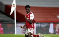 Tỏa sáng ở Arsenal, Bukayo Saka đạt cột mốc ấn tượng