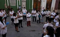 Cuba siết chặt kiểm dịch đối với khách quốc tế