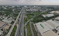 Tỉnh táo khi ôm "đất làng" chờ... "lên phố"