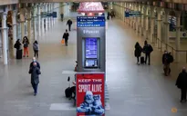 Nhiều y, bác sĩ Anh bị kiệt sức vì bệnh nhân COVID-19