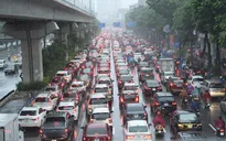 Hà Nội tái xuất "đặc sản tắc đường" trong ngày đầu tuần mưa lạnh