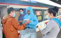 “Cháy” vé tàu Bắc - Nam sau vài giờ mở bán, đường sắt lập thêm tàu mới