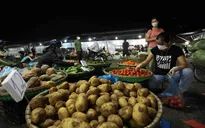 Chợ truyền thống liên tục mở lại tại nhiều địa phương