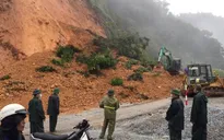 Áp thấp nhiệt đới gây mưa to, sạt lở ở Bắc Trung Bộ