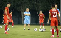 Cầu thủ ĐT U23 Việt Nam ra sức tập luyện dưới sự uốn nắn của HLV trưởng Park Hang-seo