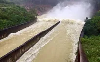 Ngập sâu tại vùng hạ du Hà Tĩnh, 3 người thiệt mạng do nước lũ cuốn trôi ở Nghệ An