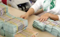 Lãi suất thấp, người dân “chán” gửi tiền vào ngân hàng?