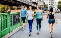 Làm thế nào để đốt cháy calo tối ưu khi đi bộ?