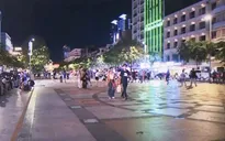 TP Hồ Chí Minh nhộn nhịp trở lại cuộc sống về đêm