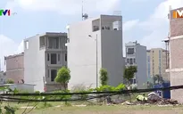 Hàng trăm hộ dân khu tái định cư phải dùng điện, nước tạm bợ
