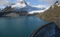 Biến đổi khí hậu đang biến các sông băng ở dãy Alps thành hồ