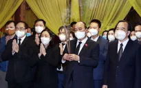 Chủ tịch nước Nguyễn Xuân Phúc viếng Đại lão Hòa thượng Thích Phổ Tuệ