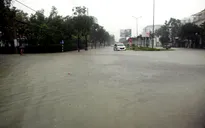 Mưa lũ gây chia cắt, ngập lụt nhiều nơi