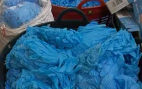 Bê bối nhập khẩu găng tay y tế đã qua sử dụng tại Mỹ