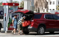 Giă xăng cản đà phục hồi kinh tế Mỹ
