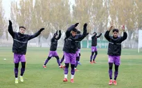 ĐT U23 Việt Nam miệt mài tập luyện trong giá lạnh, tập trung cao độ cho trận đấu với U23 Myanmar