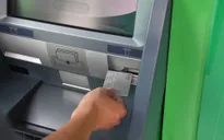 Đề xuất nới thời hạn chuyển đổi thẻ từ sang thẻ chip