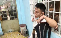 Thượng úy công an bị kẻ nghi ngáo đá đâm trọng thương