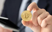 Bitcoin trượt dốc sau khi đạt đỉnh