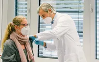 Dịch COVID-19 lan rộng khủng khiếp, bang Bayern của Đức ban bố tình trạng thảm họa