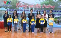 Quỹ Tấm lòng Việt tiếp bước hành trình "Sóng và máy tính cho em"