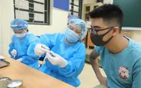 Hôm nay (25/11), ngày cuối cùng tiêm vaccine đợt 1 cho trẻ ở Hà Nội