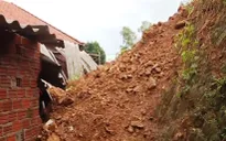 Khẩn trương tái định cư cho người dân vùng sạt lở
