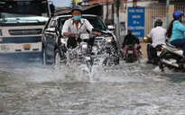 TP Hồ Chí Minh: Triều cường đạt đỉnh, sinh hoạt người dân ảnh hưởng