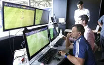FIFA triển khai thí điểm công nghệ bắt việt vị tự động ở Arab Cup