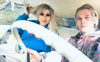Aaron Carter chia tay hôn thê sau 1 tuần có con, tuyên bố "bị lừa"