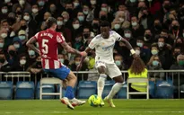 Vòng 17 La Liga | Thắng dễ Atletico, Real Madrid củng cố ngôi đầu