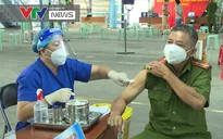 Nhiều tỉnh, thành phố triển khai và lên lịch tiêm vaccine COVID-19 mũi 3
