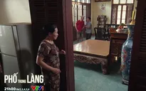 Phố trong làng - Tập 25: Vợ ông Trung nhìn thấy cảnh chồng ép Mến nhận tội