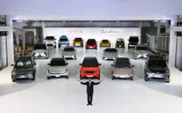 Toyota “rót” 70 tỷ USD phát triển xe điện