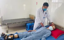 Nhân viên y tế hiến máu cứu bệnh nhân chấn thương sọ não nặng do tai nạn giao thông